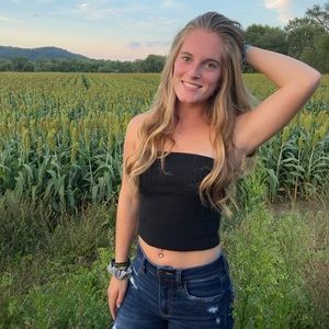 Meet your Posher, Megan